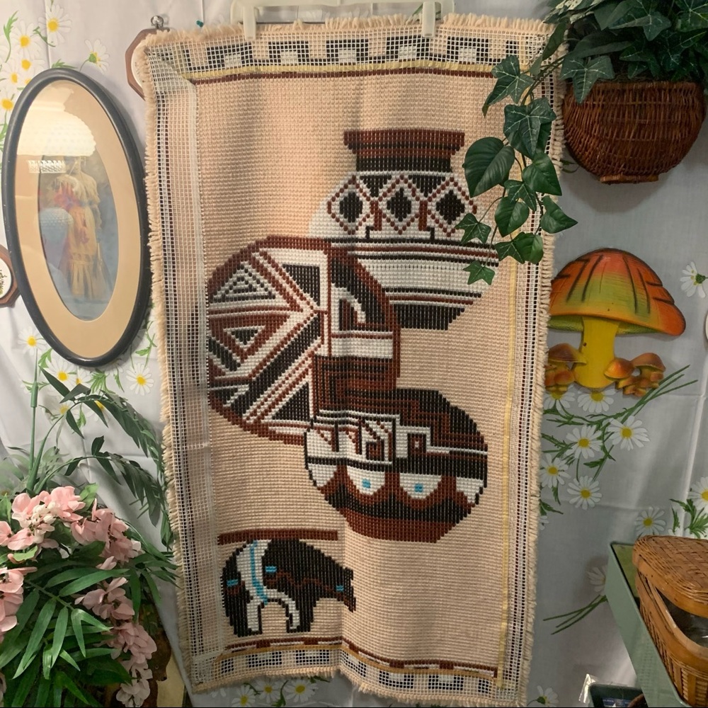 Vintage Zuni Native American decorative shag rug - Picture 4 of 7